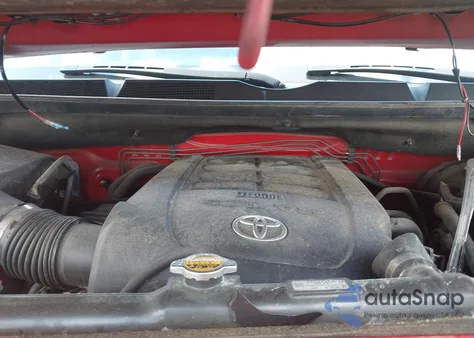 2013 Toyota Tundra Grade 5.7L V8 z USA, uszkodzony, nr VIN 5TFDW5F17DX272457